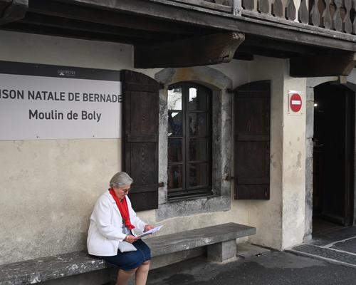 2025.08.21-lourdes-surlespasdeBernadette 3