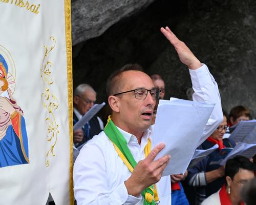 202.08.22-lourdes-messeGrotte