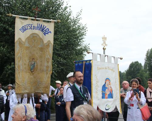 202.08.22-lourdes-messeGrotte 12