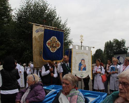 202.08.22-lourdes-messeGrotte 13