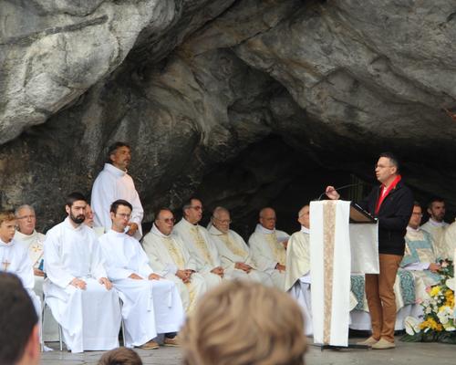 202.08.22-lourdes-messeGrotte 16