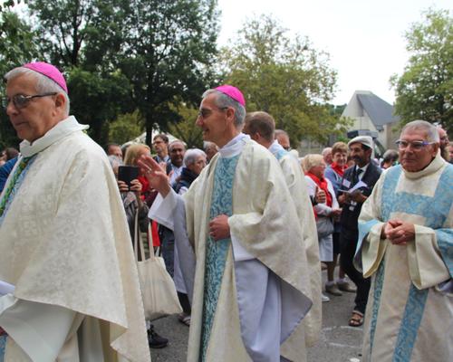 202.08.22-lourdes-messeGrotte 27