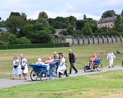 2025.08.22-lourdes-chemincroixprairie