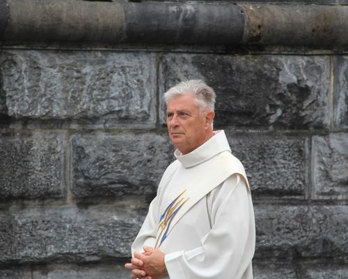 2025.08.22-Lourdes-processionEucharistique 18
