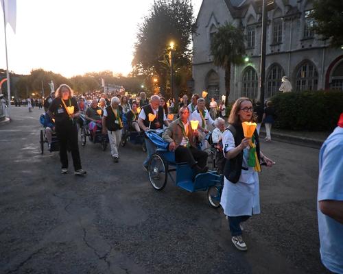 2025.08.23-Lourdes-ProcessionFlambeaux 8