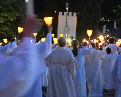 2025.08.23-Lourdes-ProcessionFlambeaux 13
