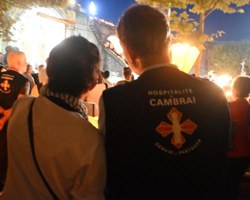 2025.08.23-Lourdes-ProcessionFlambeaux 19