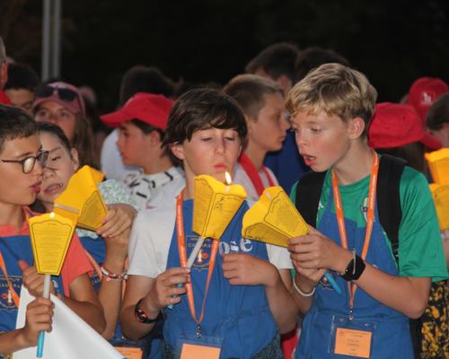 2025.08.23-Lourdes-ProcessionFlambeaux 23