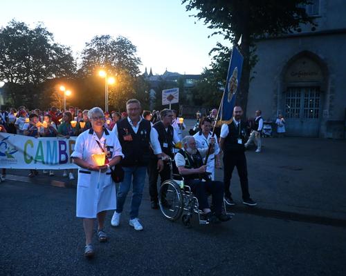 2025.08.23-Lourdes-processionFlambeaux 9