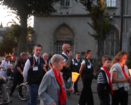 2025.08.23-Lourdes-processionFlambeaux 13