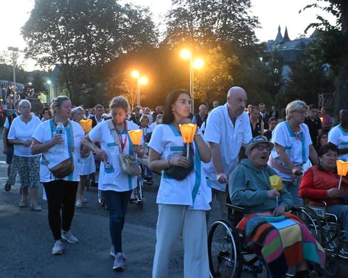 2025.08.23-Lourdes-processionFlambeaux 14