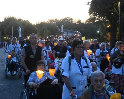 2025.08.23-Lourdes-processionFlambeaux 18