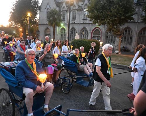 2025.08.23-Lourdes-processionFlambeaux 24