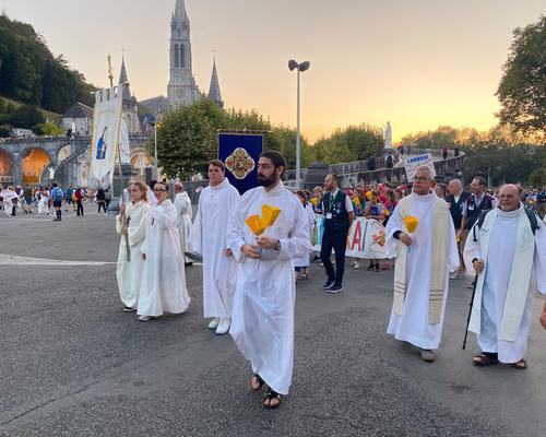 2025.08.23-Lourdes-processionFlambeaux 70