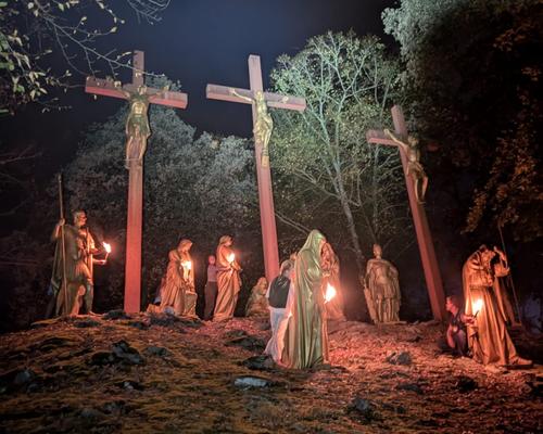 2025-lourdes-cheminCroixMartheMarie 5