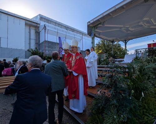 da74b2f1-4e13-490c-816d-b7b80c052baa