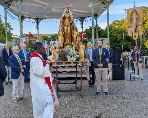 b21f98fd-98db-428d-8301-ee13967e434b