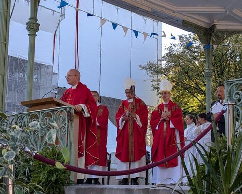 bff14173-0c84-49f7-8347-db9e890cfadf