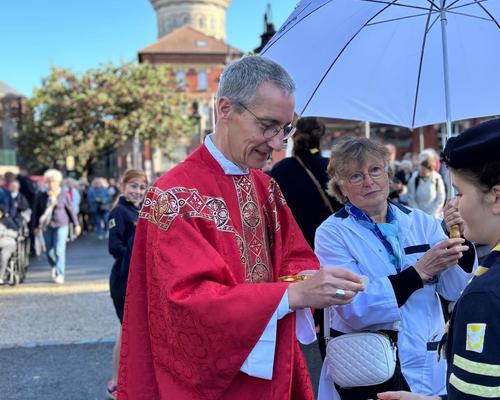 9b71a2e5-12a1-4876-a826-5c6201f271ac 2