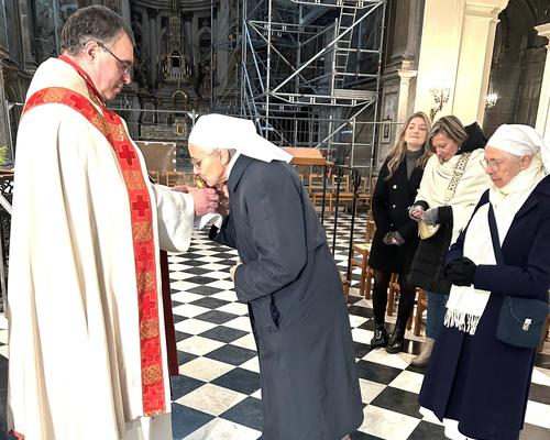 2025 11 23 reliques de la Passion (5)