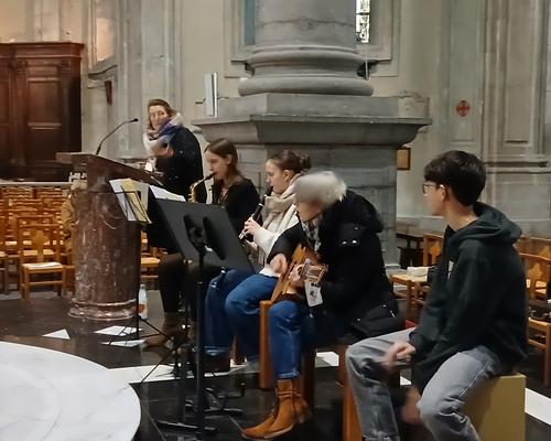 2025-12-24 Noel des petits enfants (4)