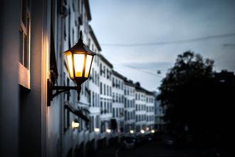 lamp-post-4420668_1920 Jan Lueddemann de Pixabay