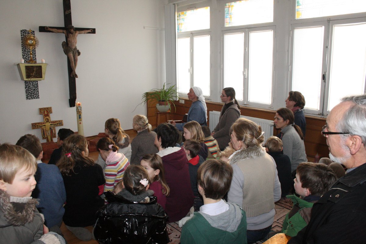 Avec les enfants adorateurs (6)