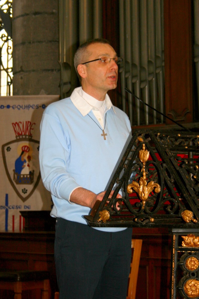 Le Père José VAN OOST, responsable de la liturgie