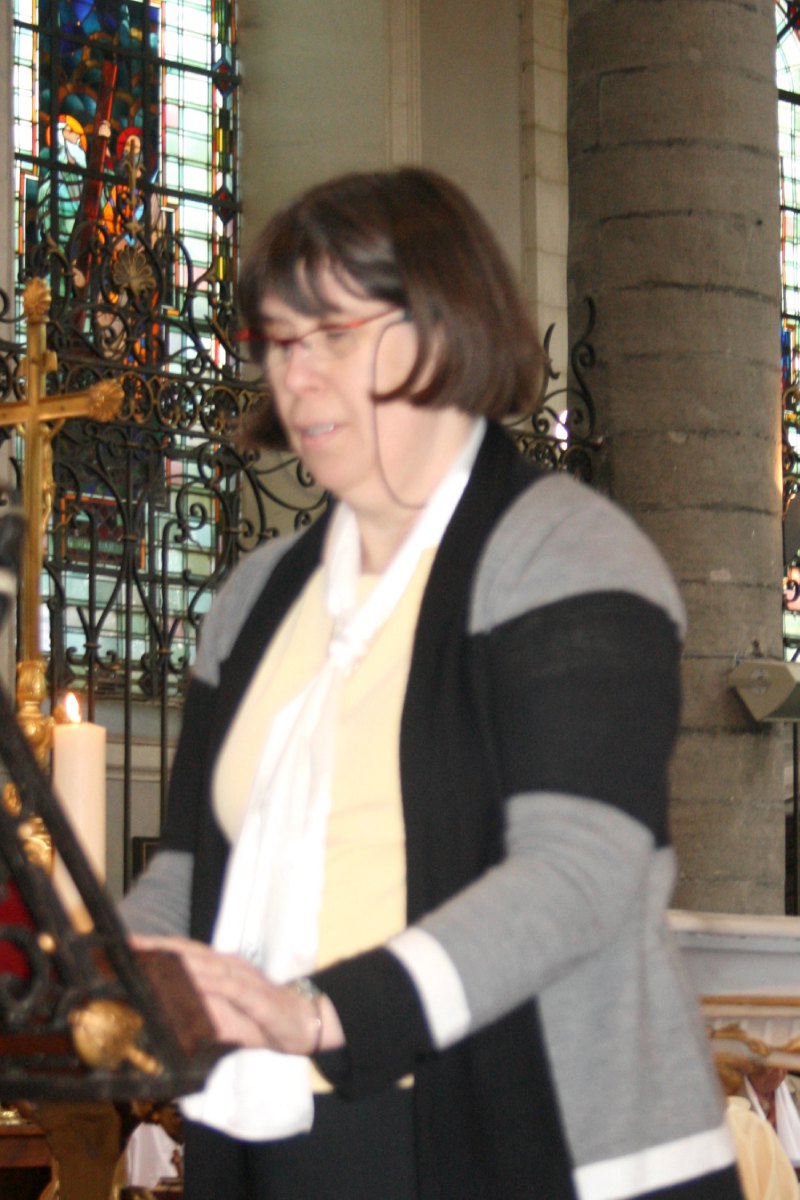 Première lecture par Catherine AUDRAIN, responsable diocésaine adjointe des Équipes du Rosaire d’ARRAS

 