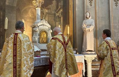 b5f5db29-3172-40b9-b550-997578aec218