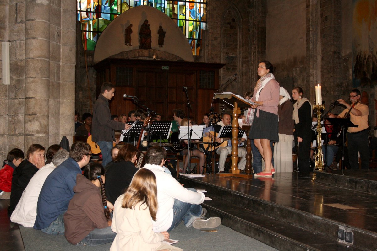 Les "Troubadours du Seigneurs" et l'équipe d'animation des chants