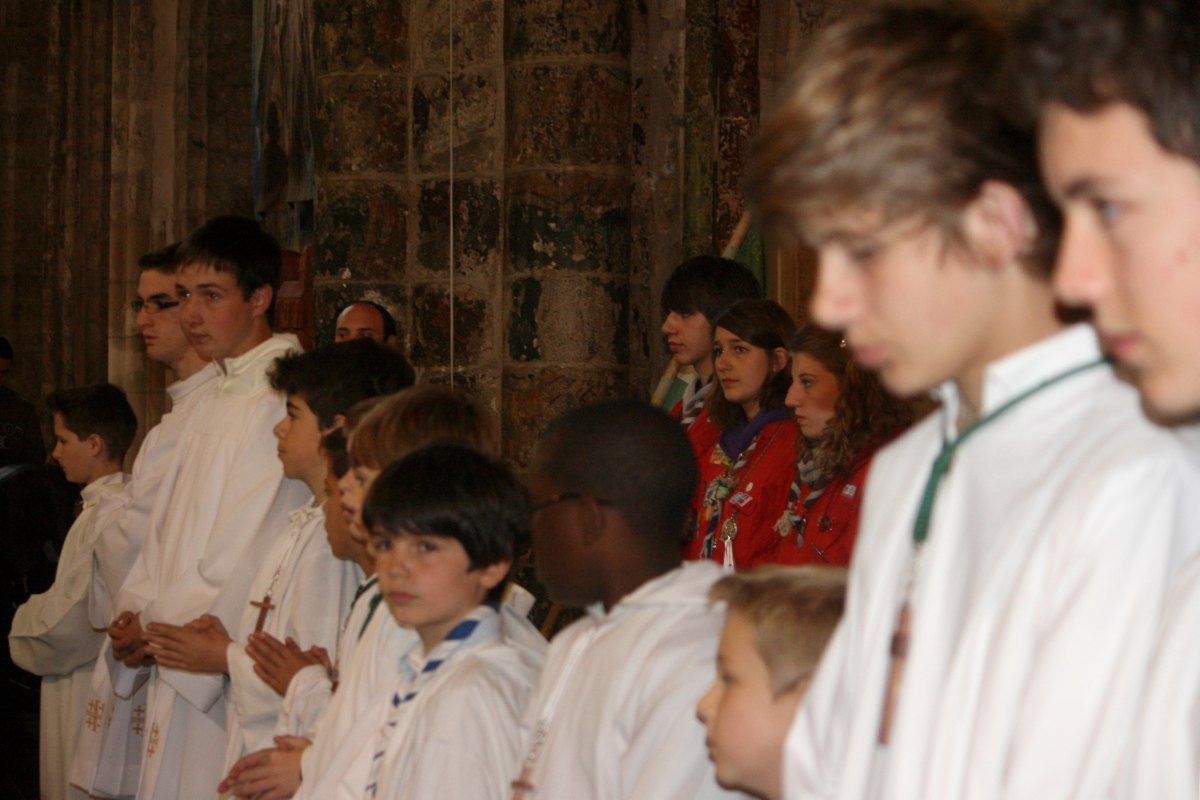 Servants, Scouts et Guides de France