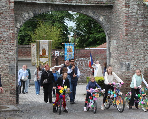 2026 06 07 Fête de la Saint Landelin à Crespin 25