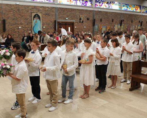 046 Communions 2026