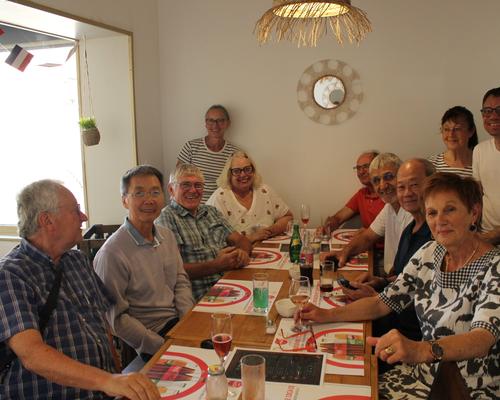 032 Oblats et leurs hotes