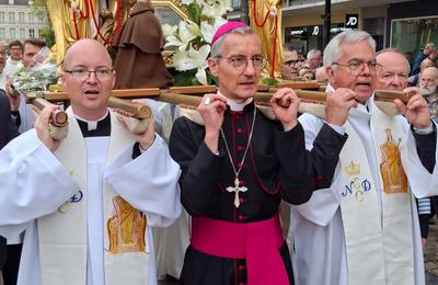 Mgr et ND du Saint-Cordon