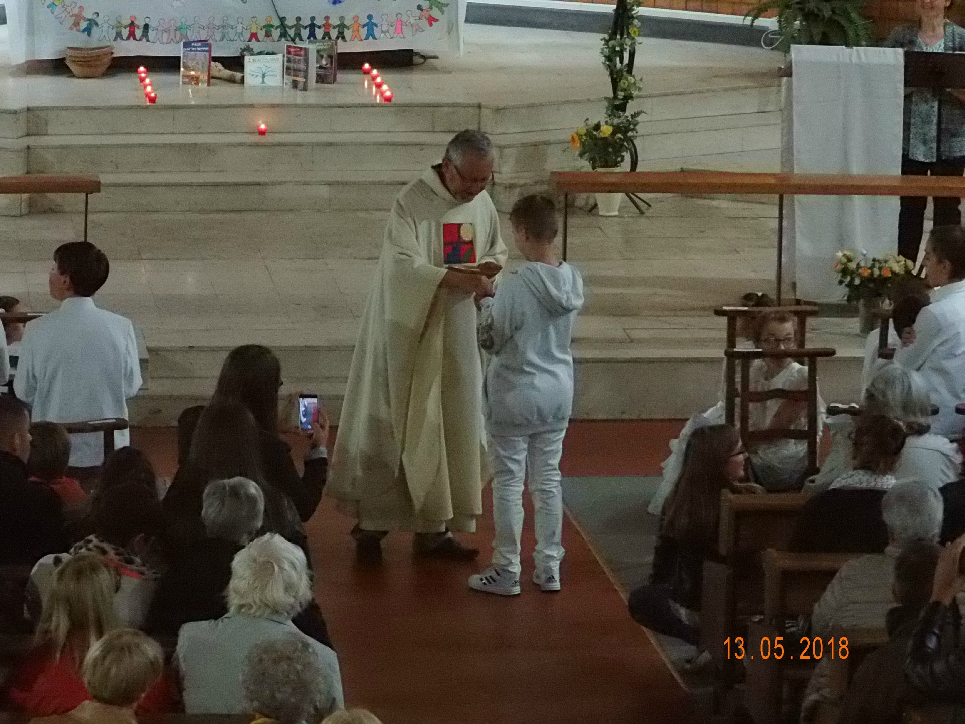 13-05-2018-1ere communion (110)