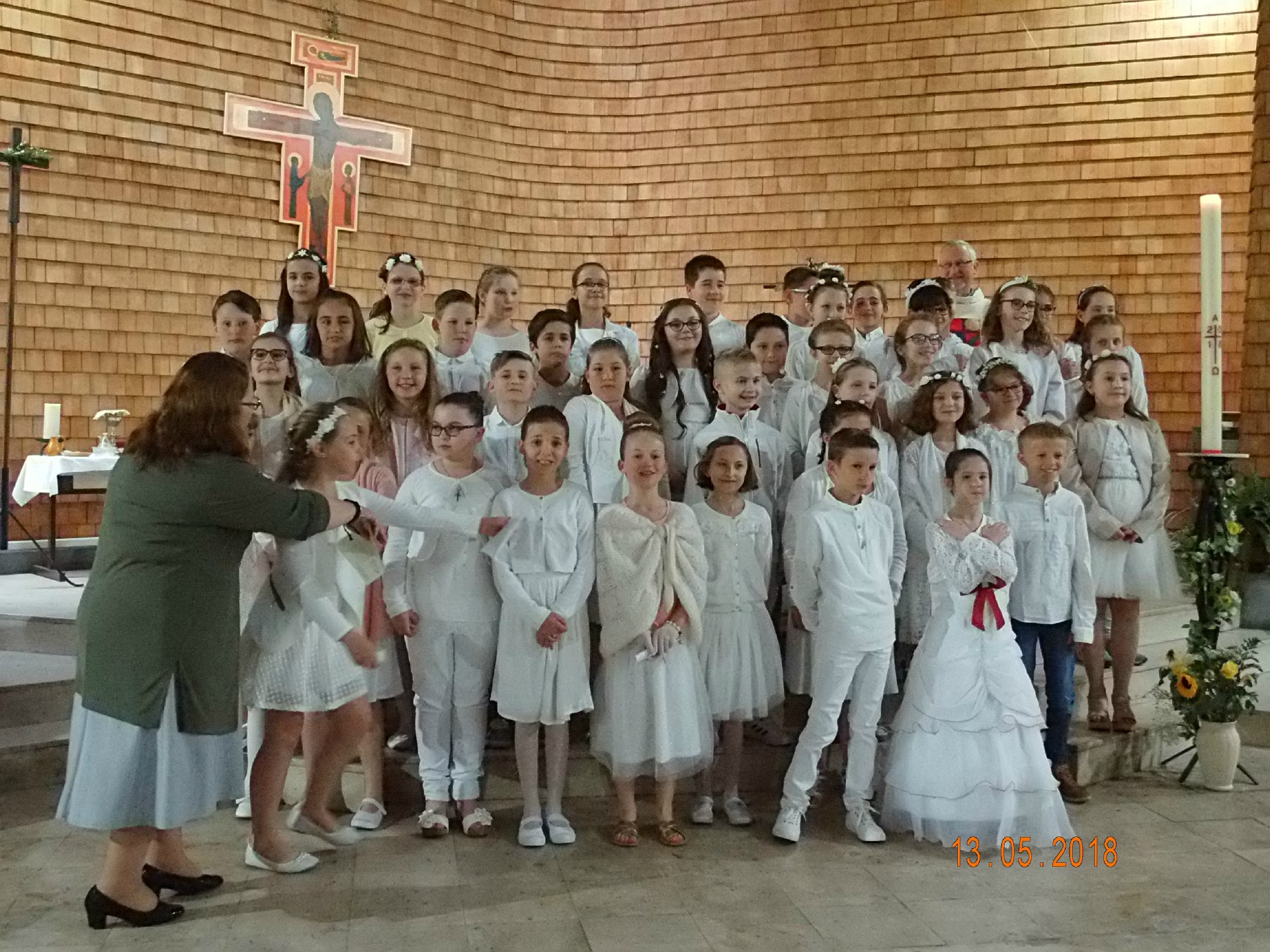 13-05-2018-1ere communion (137)