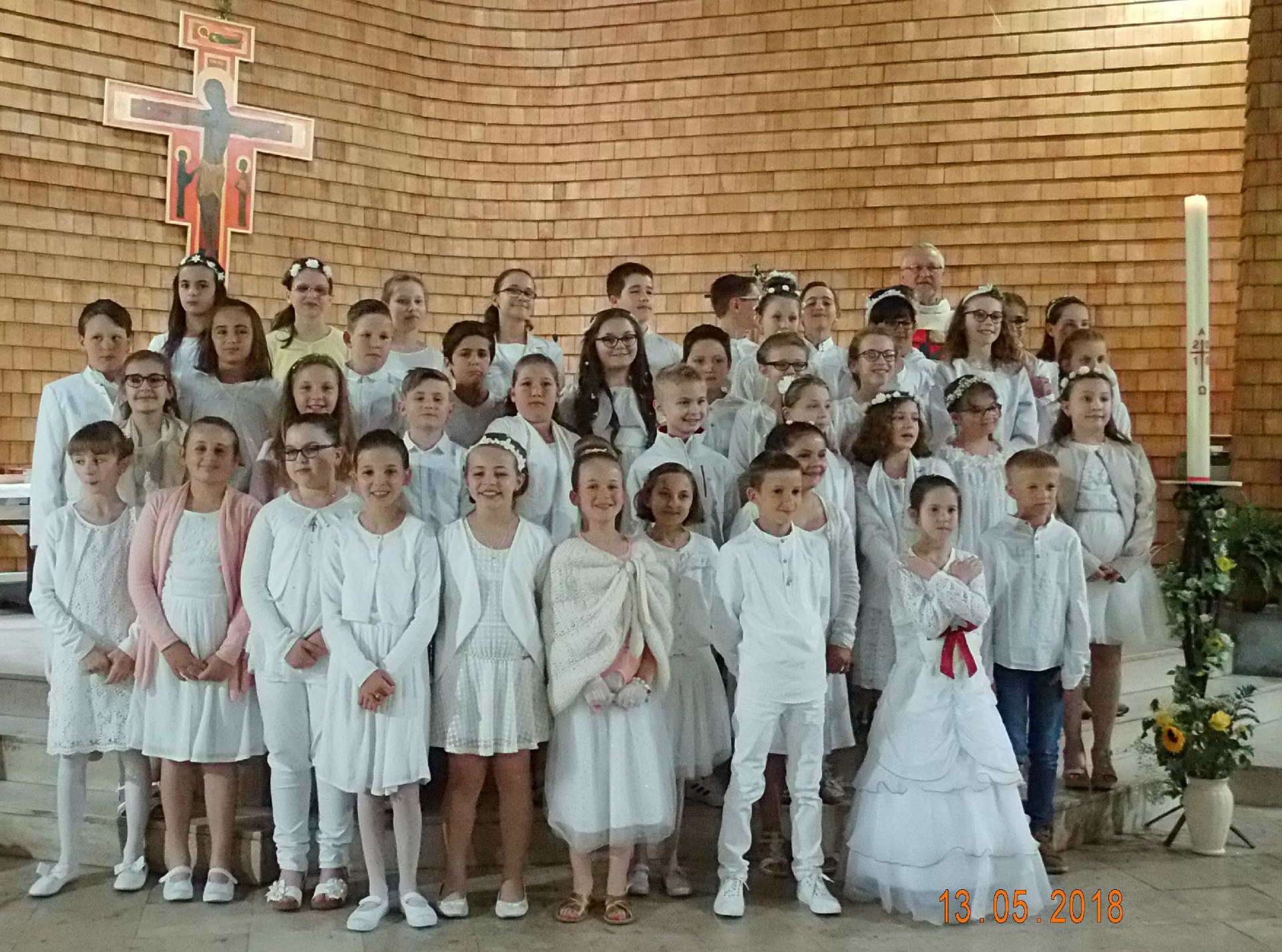 13-05-2018-1ere communion (138)