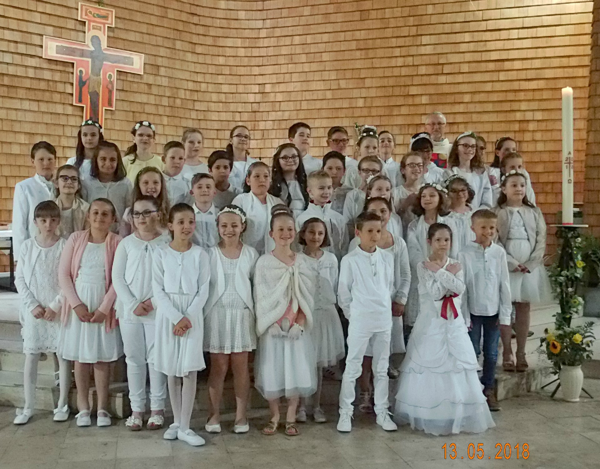 13-05-2018-1ere communion (139)