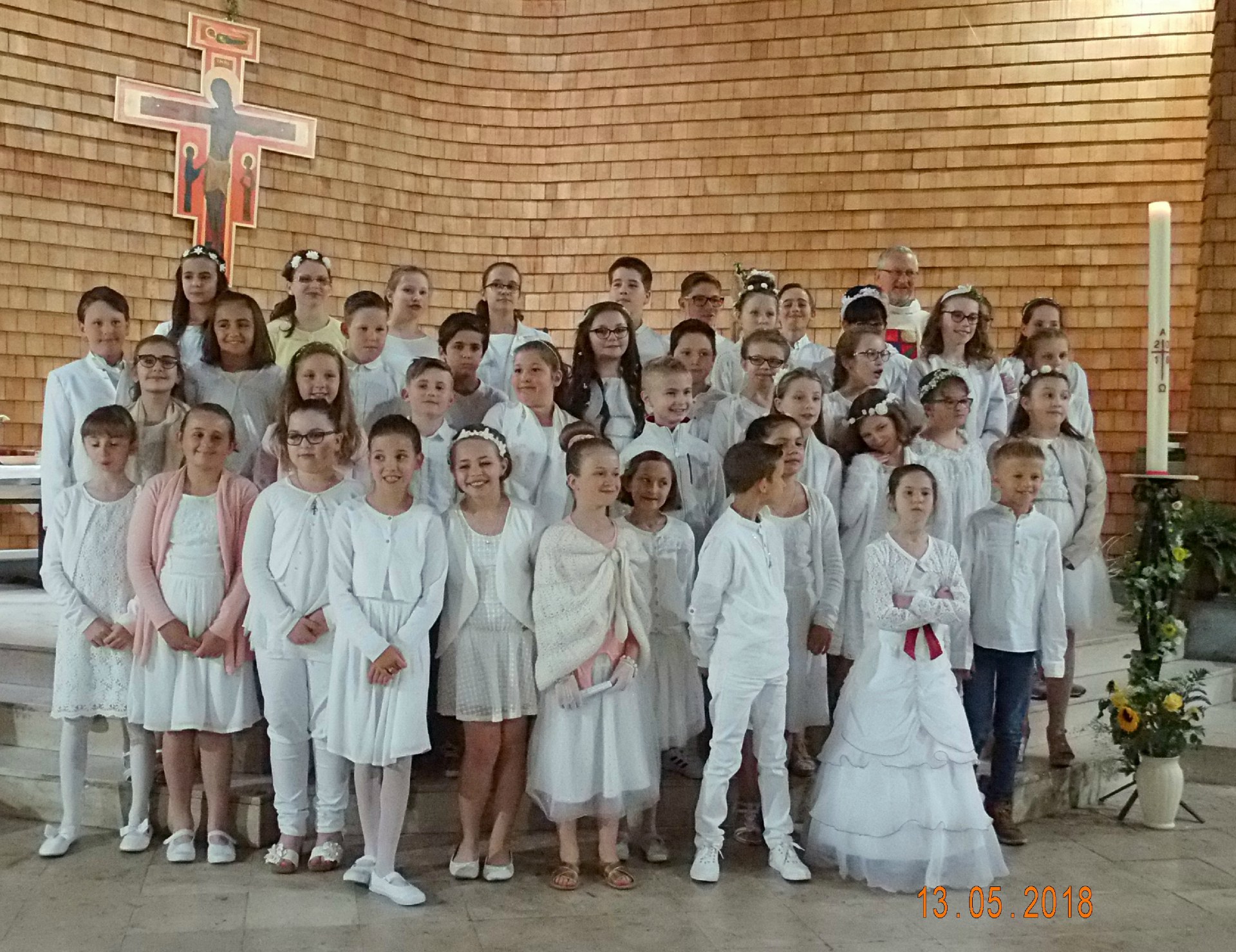 13-05-2018-1ere communion (140)