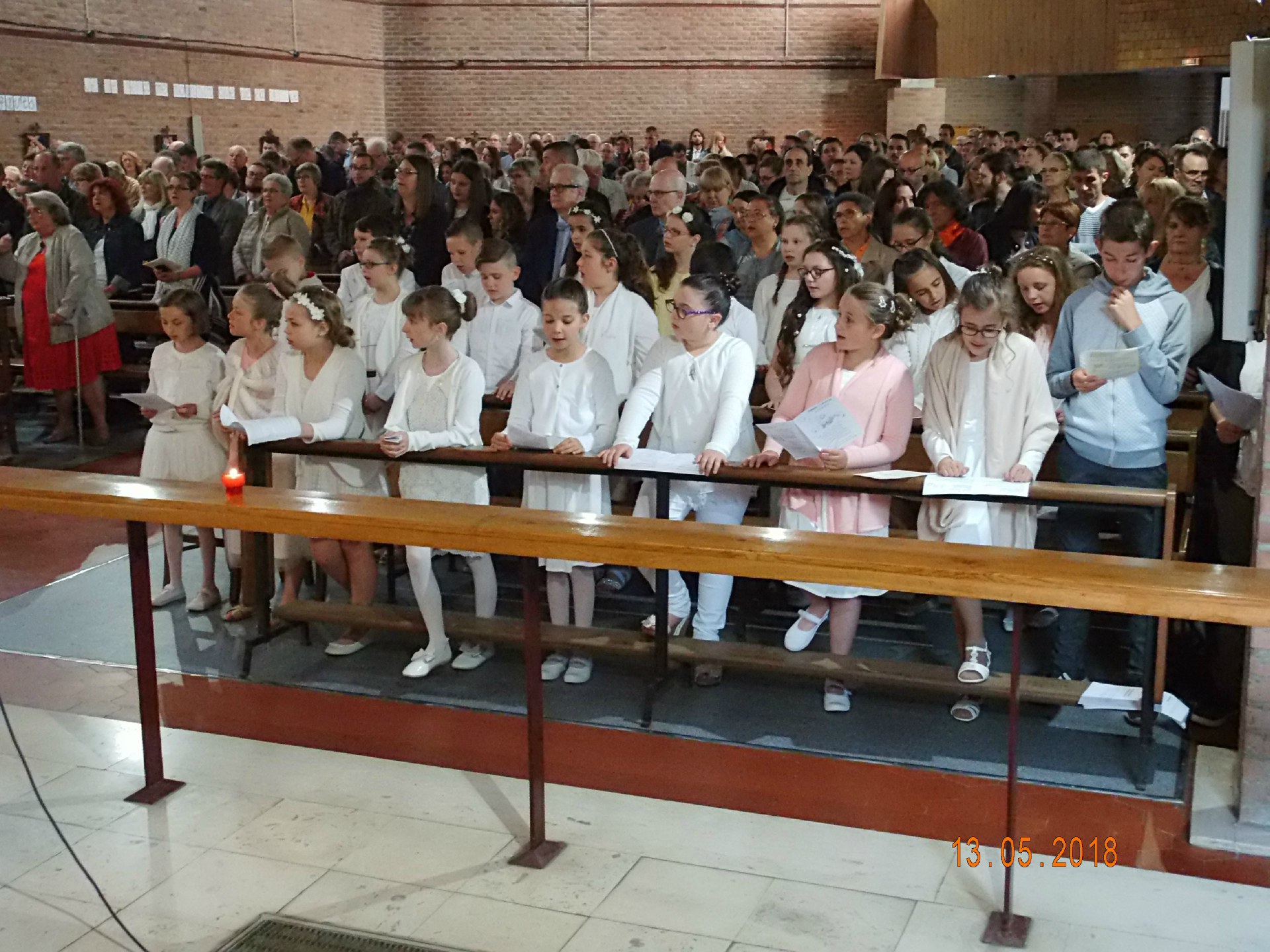 13-05-2018-1ere communion (44)