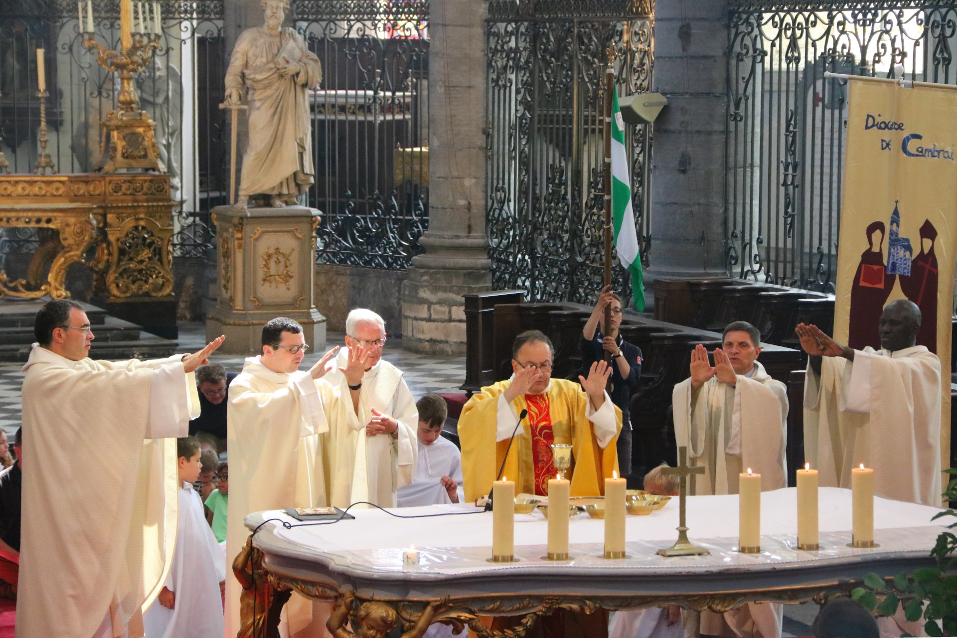 1706_Célébration de l'Eucharistie 66