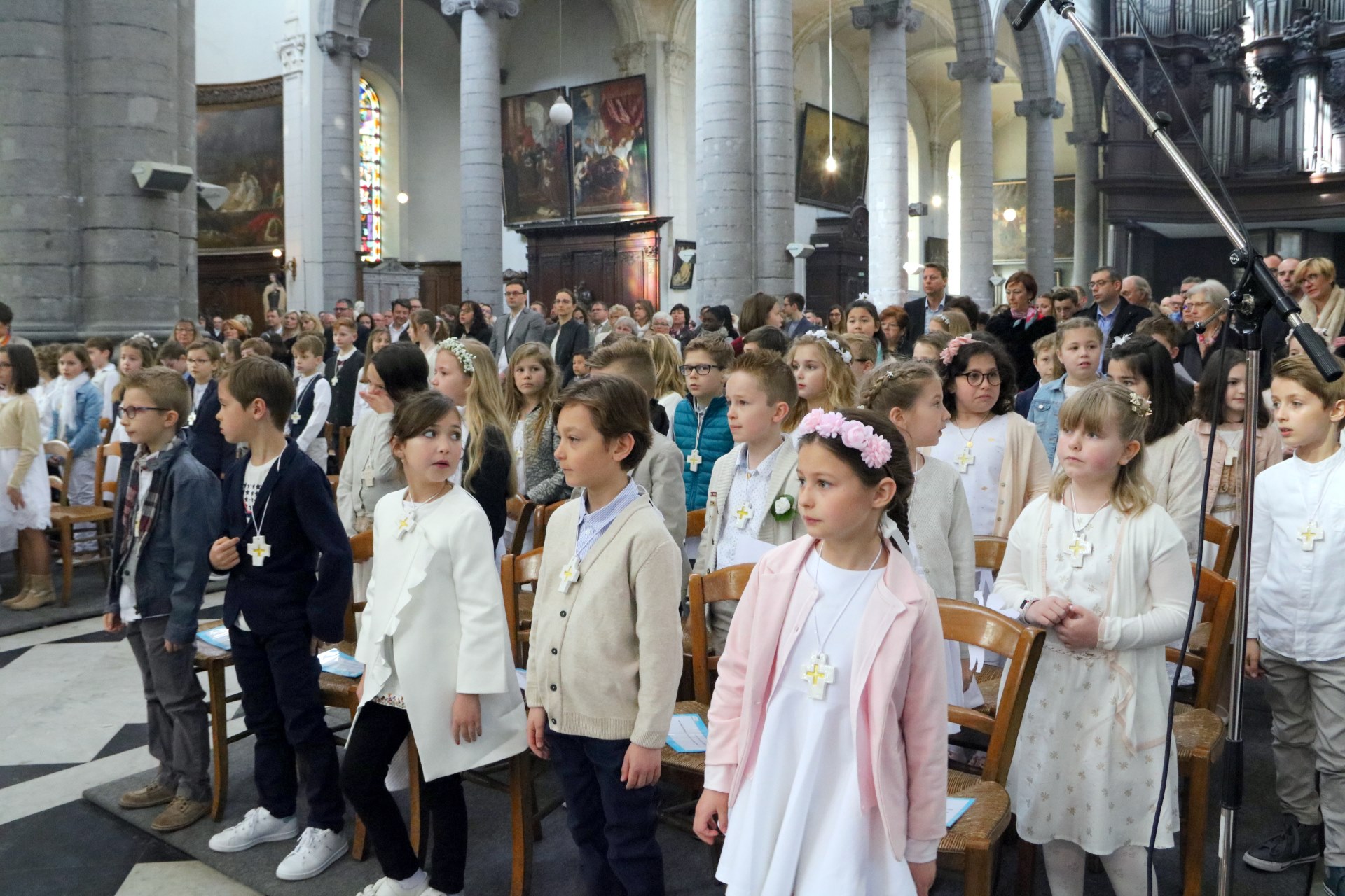 1804_1ères communions (école St-Jean) 25
