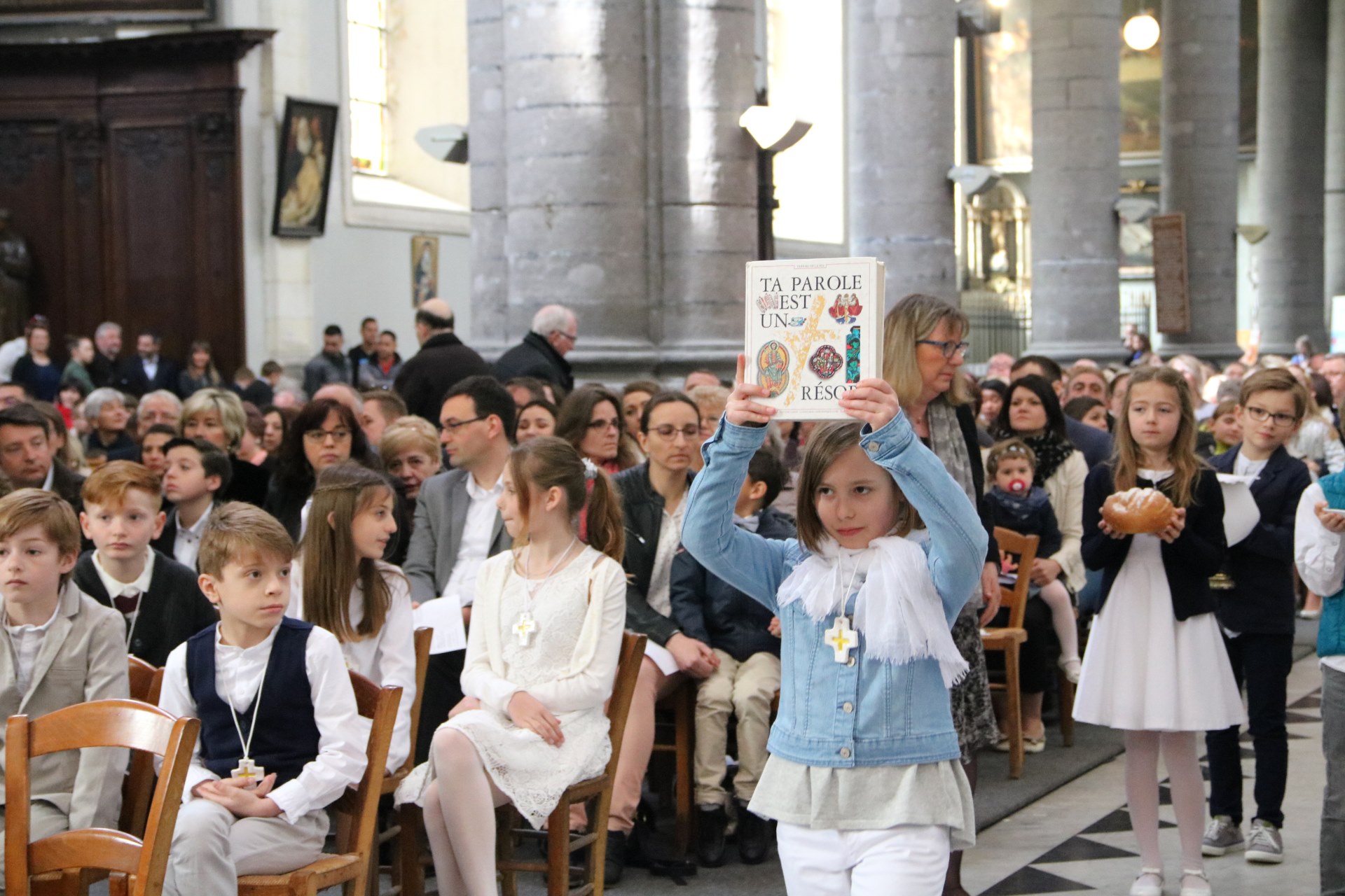 1804_1ères communions (école St-Jean) 55