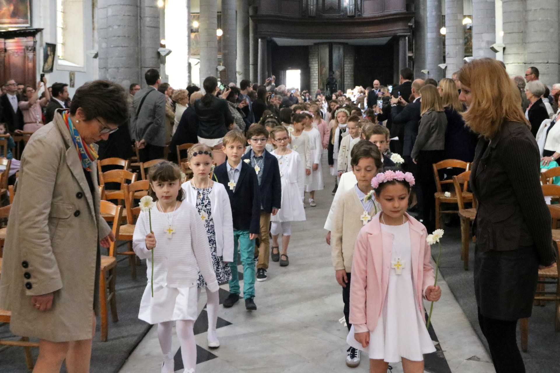 1804_1ères communions (école St-Jean) 7