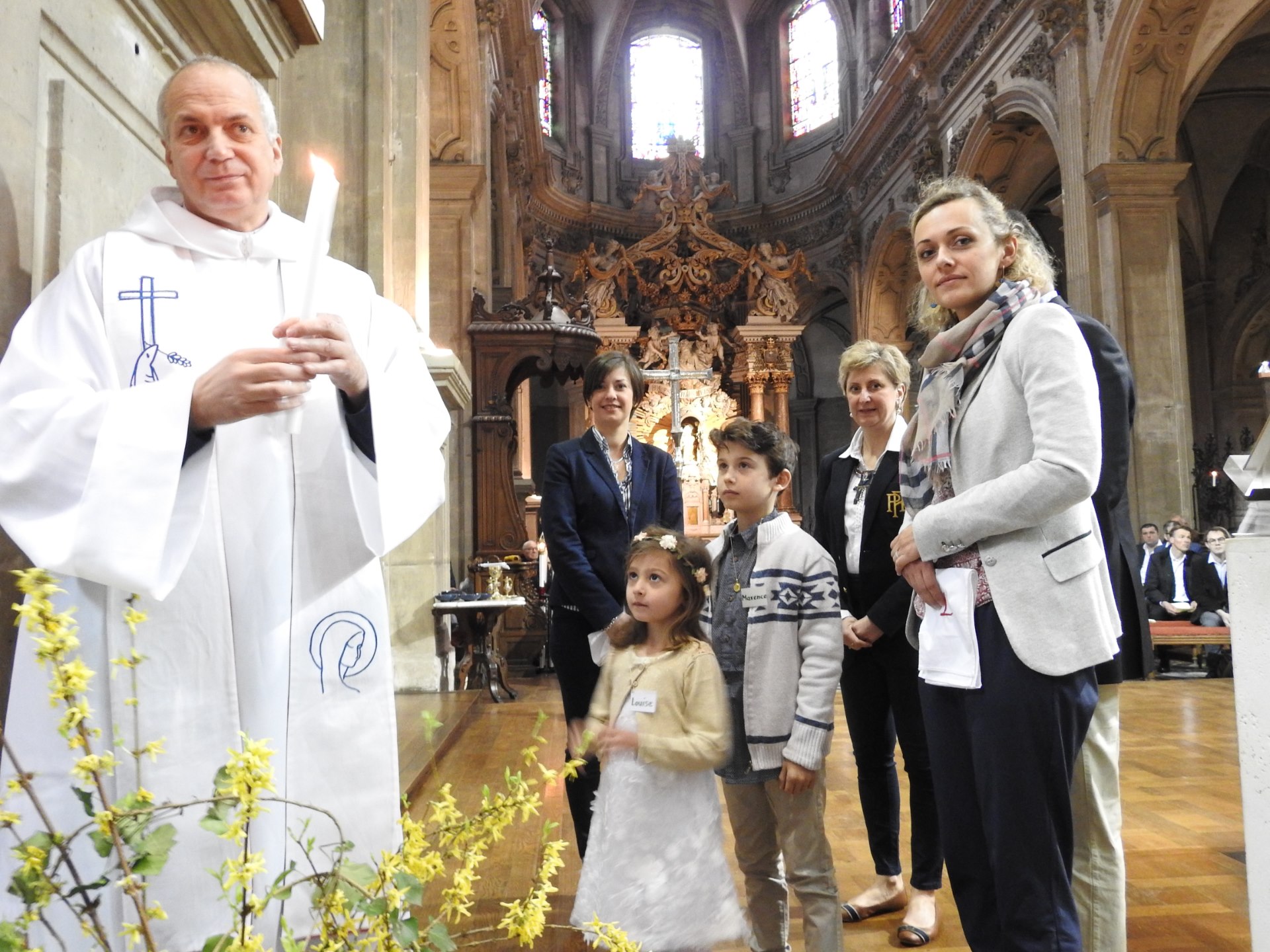 1eres communions 2018 cathedrale (148)
