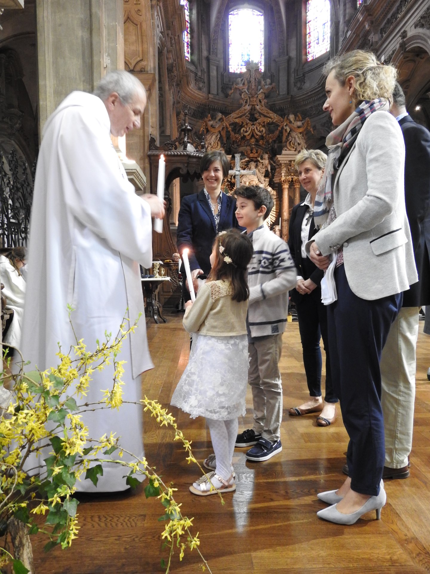1eres communions 2018 cathedrale (149)