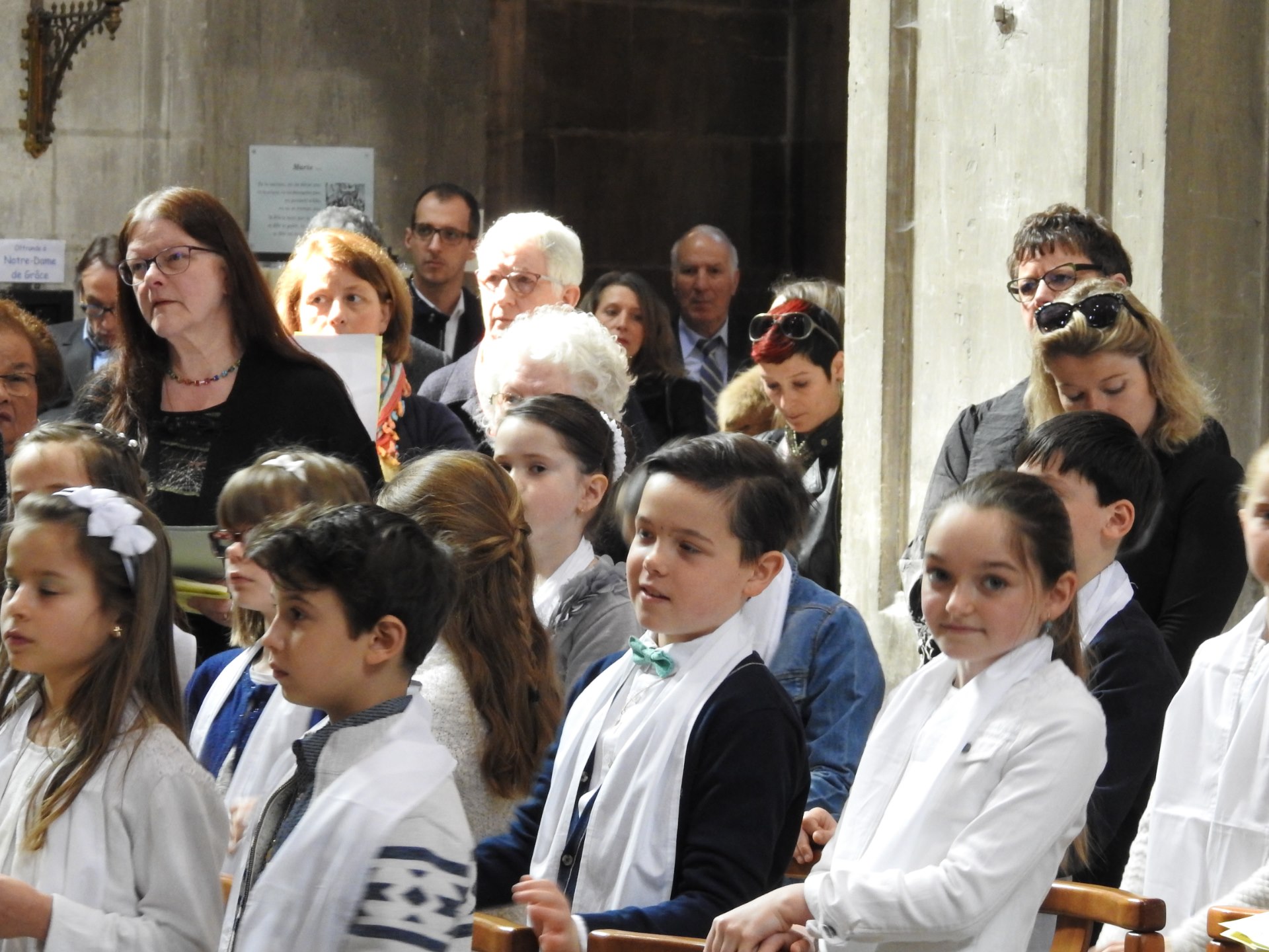 1eres communions 2018 cathedrale (166)