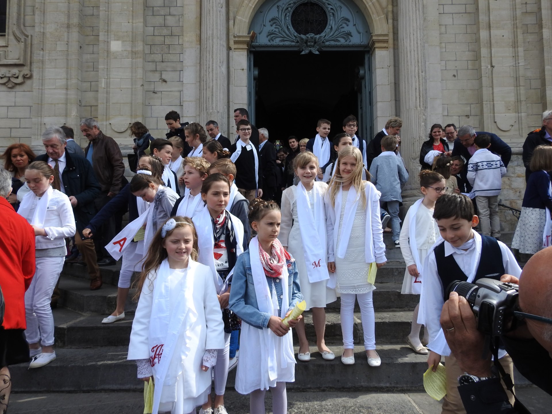 1eres communions 2018 cathedrale (201)